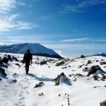 Escursionista sulla neve nel Parco Nazionale del Pollino